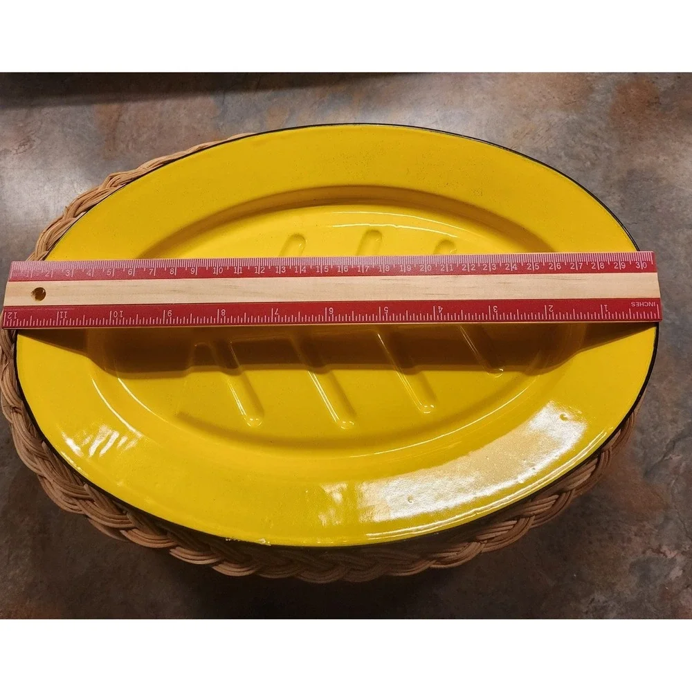 Set of 6 Vintage Yellow Enamel Sizzler Plates w/ Wicker Bases – Mid-Century